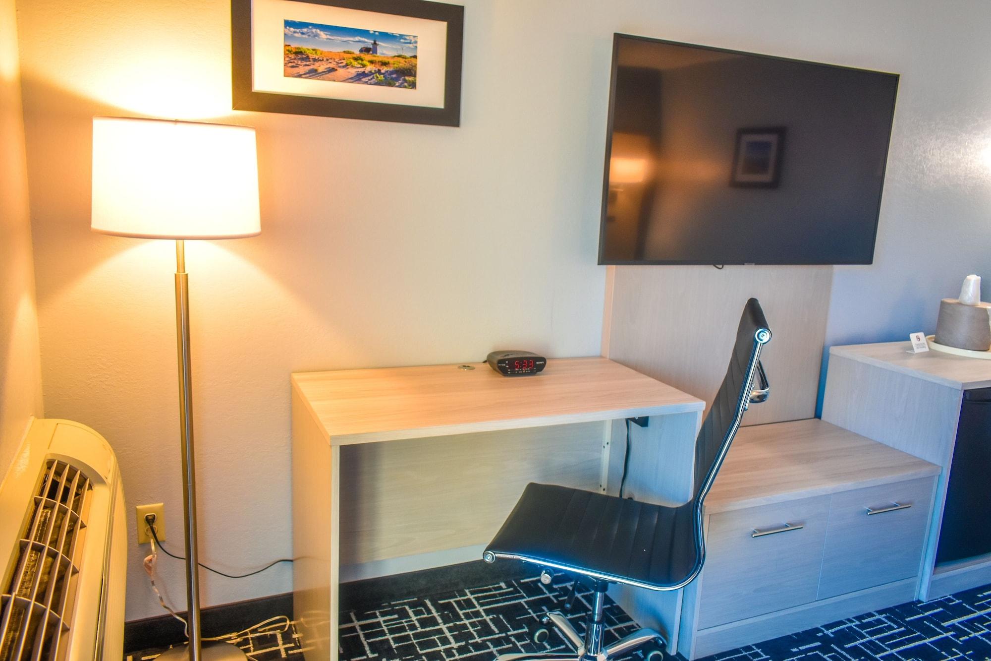 Comfort Inn Hyannis - Cape Cod Екстер'єр фото